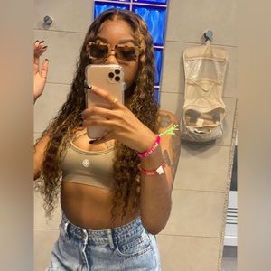 Meet your Posher, Symphony